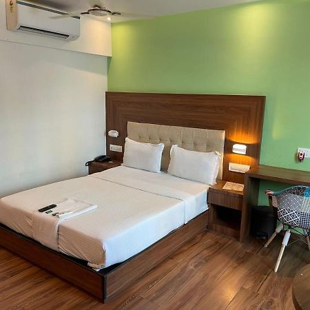 Hotel Byaris International By Bizzgrow Hotels مومباي المظهر الخارجي الصورة