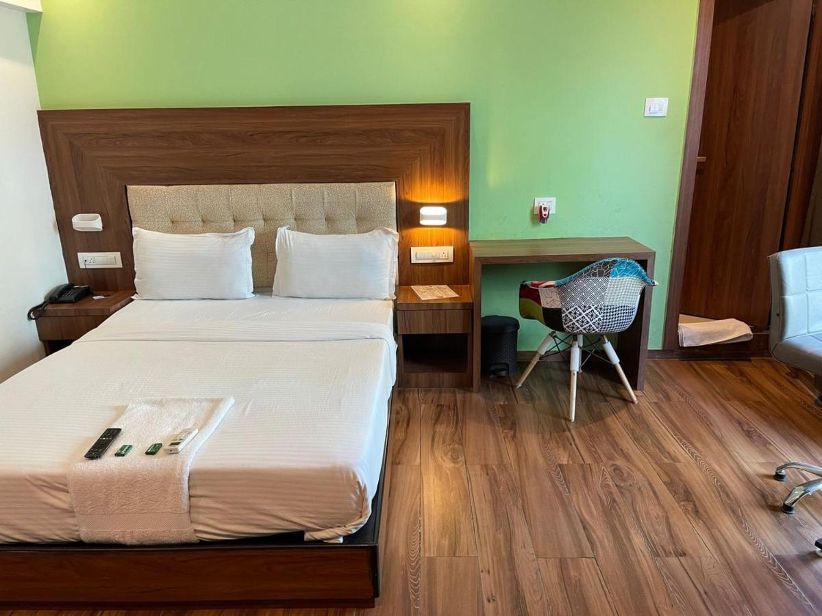 Hotel Byaris International By Bizzgrow Hotels مومباي المظهر الخارجي الصورة